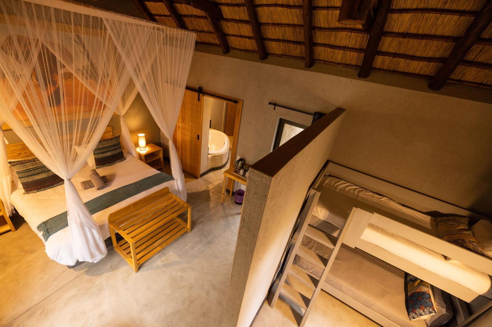 Lindiwe Safari Lodge Hoedspruit Eksteriør billede